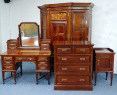 George Jack for Morris & Co. A superb quality mahogany four piece bedroom suite - Thumbnail 1
