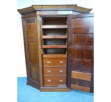 George Jack for Morris & Co. A superb quality mahogany four piece bedroom suite - Thumbnail 3