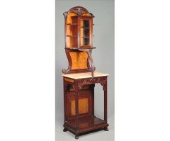 Louis Majorelle. Art Nouveau carved walnut, inlaid and glazed salon cabinet - Thumbnail 1