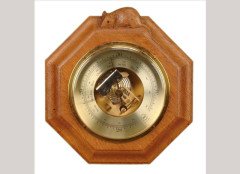Robert Mouseman Thompson. Oak octagonal aneroid barometer - Thumbnail 1