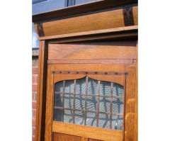 Goodhall, Lambs and Heighway. A Glasgow School Arts & Crafts Oak treble wardrobe in the manner of M. H. Baillie Scott - Thumbnail 3