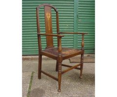 Goodhall, Lambs and Heighway. A Glasgow School Arts & Crafts Oak treble wardrobe in the manner of M. H. Baillie Scott - Thumbnail 8