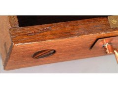 A Continental Secessionist Oak and inlaid cylinder desk in the Glasgow style - Thumbnail 3