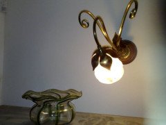 W. A. S. Benson. A pair of Arts & Crafts copper and brass wall lights - Thumbnail 3