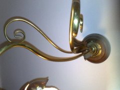 W. A. S. Benson. A pair of Arts & Crafts copper and brass wall lights - Thumbnail 4