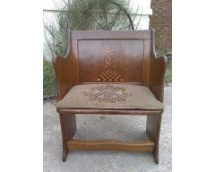 An unusual Arts & Crafts little Oak settle - Thumbnail 1