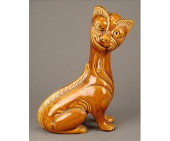 A pottery figure of amusing seated cat winking - Thumbnail 1