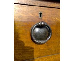 Maple & Co., an Arts & Crafts Oak Bedroom Suite - Thumbnail 9