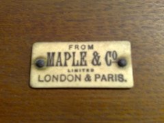 Maple & Co., an Arts & Crafts Oak Bedroom Suite - Thumbnail 16