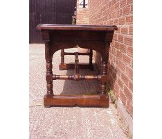 W. R. Lethaby for Marsh Jones and Cribb. A good two drawer Gothic Revival/Aesthetic library table - Thumbnail 5