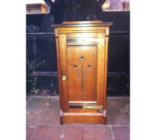 Lamb of Manchester. A near pair of superior quality Aesthetic Movement bedside cabinets. - Thumbnail 4