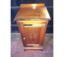 Lamb of Manchester. A near pair of superior quality Aesthetic Movement bedside cabinets. - Thumbnail 6