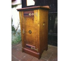 Lamb of Manchester. A near pair of superior quality Aesthetic Movement bedside cabinets. - Thumbnail 17