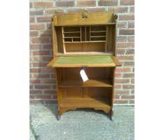 A Well-Crafted Arts & Crafts Oak Bureau Bookcase - Thumbnail 3