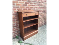 Liberty & Co. An Arts & Crafts Oak adjustable bookcase - Thumbnail 3