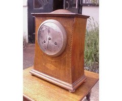 Liberty & Co. An Arts & Crafts Oak mantle clock In the style of C. F. A Voysey - Thumbnail 2