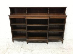 George Jack for Morris & Co. A super quality breakfront walnut open bookcase - Thumbnail 3