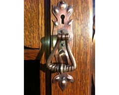 Shapland & Petter Attributed, a good Arts & Crafts Oak bookcase - Thumbnail 10