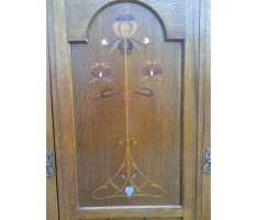 Shapland & Petter. A good Arts & Crafts Oak treble wardrobe in the Glasgow Style - Thumbnail 6
