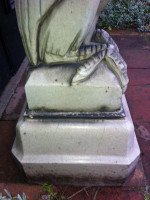 Rare set of stoneware garden ornaments and matching bird bath - Thumbnail 9