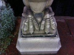 Rare set of stoneware garden ornaments and matching bird bath - Thumbnail 10