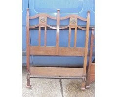 Shapland and Petter. an Arts and Crafts Mahogany 3' Single Bed - Thumbnail 3