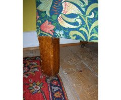 Arts & Crafts Oak day bed upholstered with a Morris & Co. fabric - Thumbnail 4