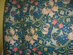 Arts & Crafts Oak day bed upholstered with a Morris & Co. fabric - Thumbnail 5