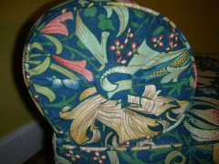 Arts & Crafts Oak day bed upholstered with a Morris & Co. fabric - Thumbnail 7