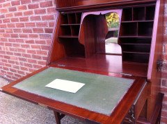 Shapland & Petter. A fine Arts & Crafts bureau bookcase - Thumbnail 5
